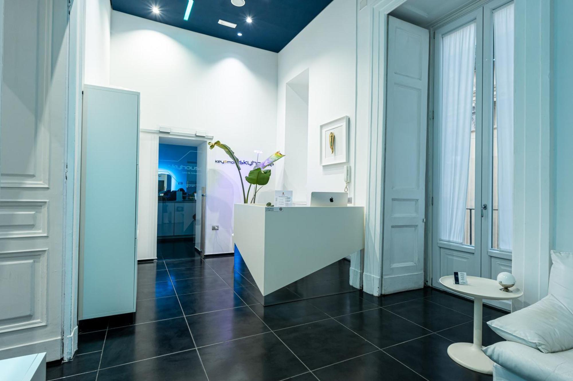 Skyhouse Chiatamone Bed and Breakfast Napoli Eksteriør billede