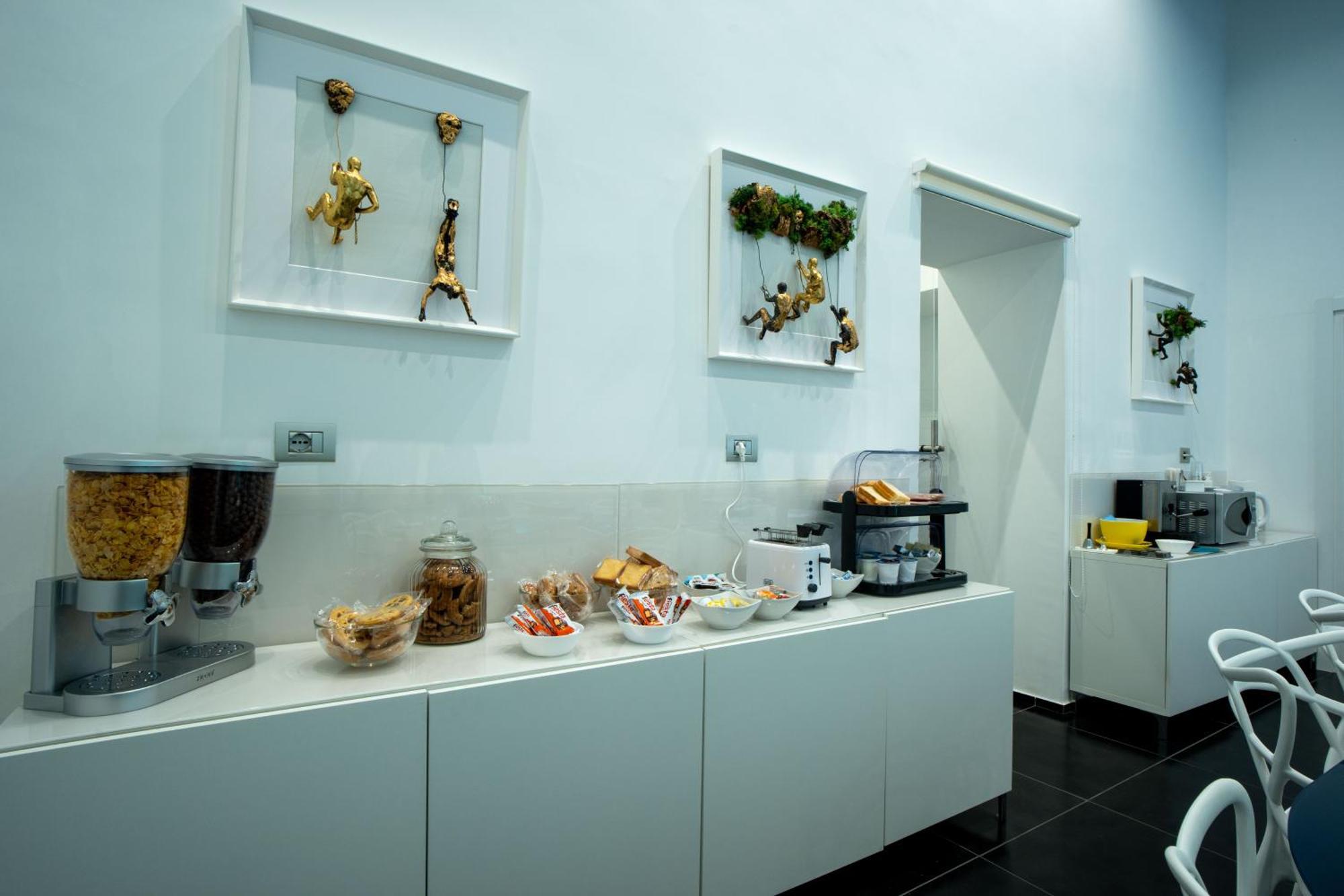 Skyhouse Chiatamone Bed and Breakfast Napoli Eksteriør billede